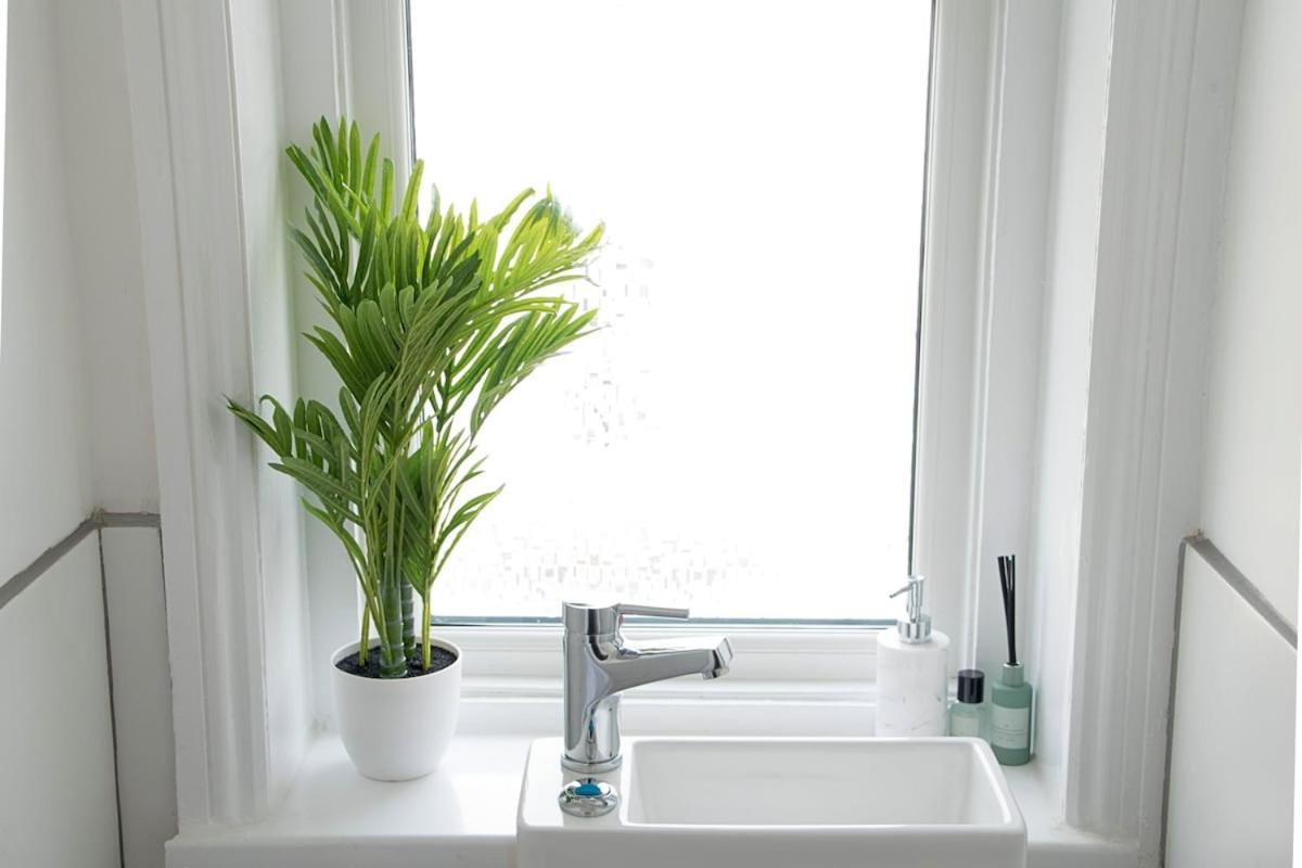 Modern Town Centre Flat - Free Shared Parking, King Size Bed, 5 Minutes Walk To Beach Bournemouth Exterior foto